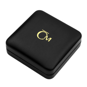 Kožená etue černá 75x75 mm na průměr 44,38 mm s Au logem ČM